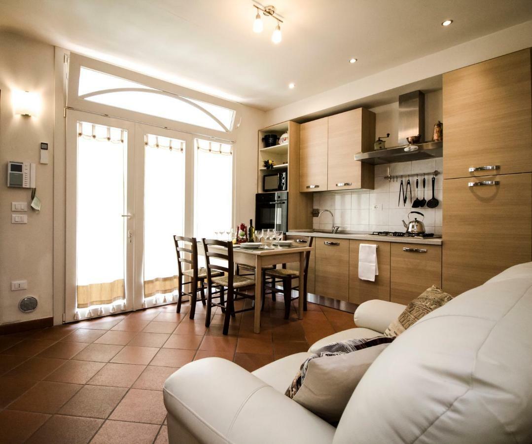 La Torre Holiday House Pise Extérieur photo